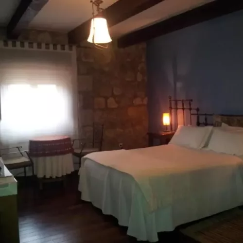 Dormitorio rural con encanto en Valladolid