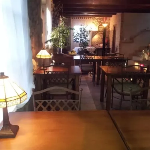 Habitación con ambiente acogedor